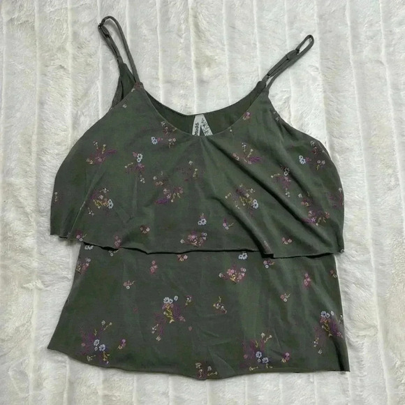 🌼💙 Mudd Olive Green Tank Top - Picture 1 of 3